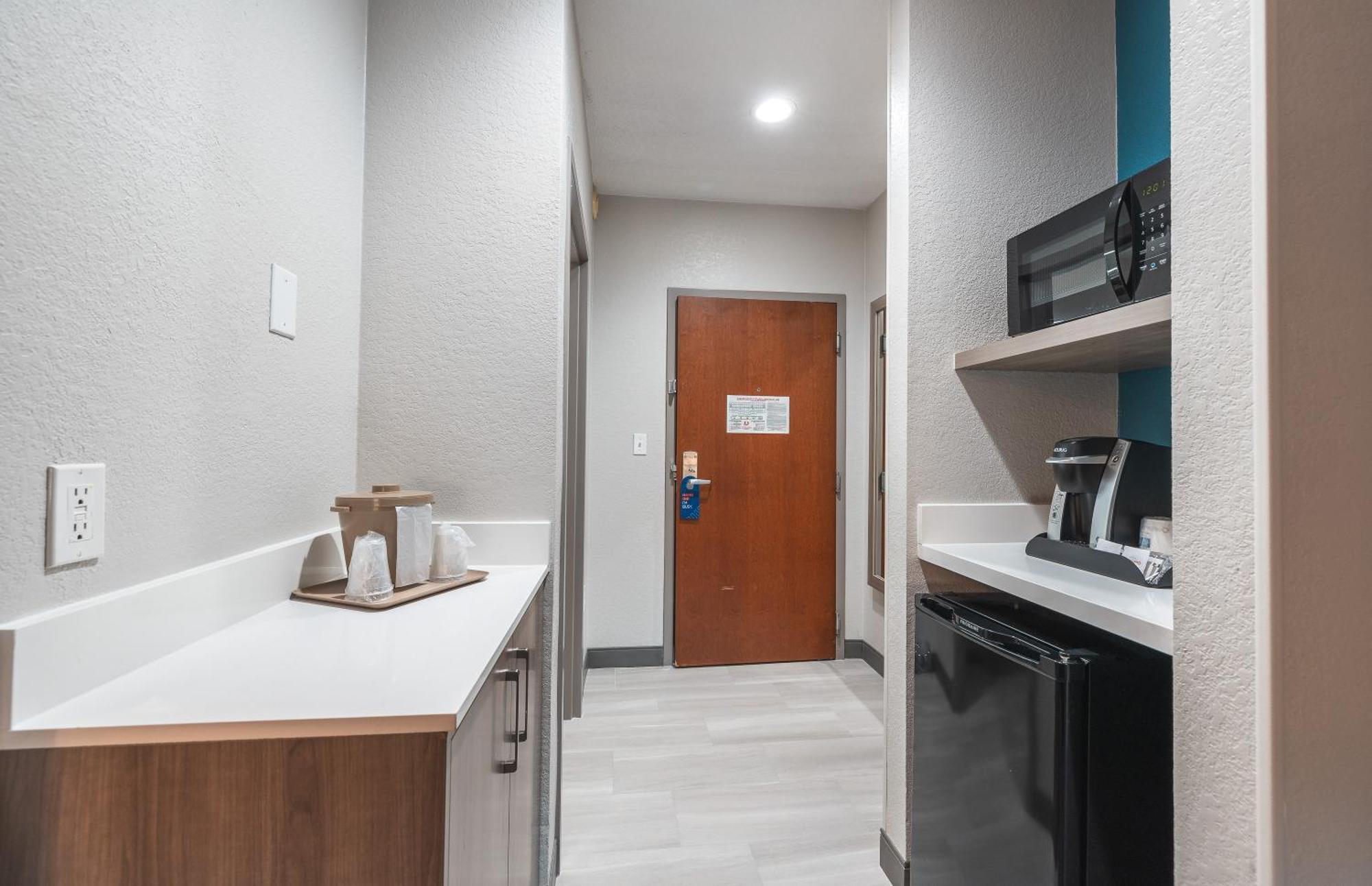 Holiday Inn Express Hotel And Suites Saint Robert By Ihg Экстерьер фото