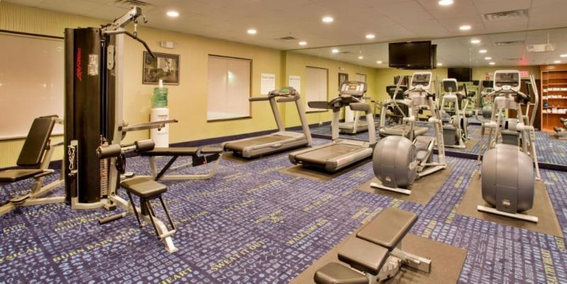 Holiday Inn Express Hotel And Suites Saint Robert By Ihg Экстерьер фото